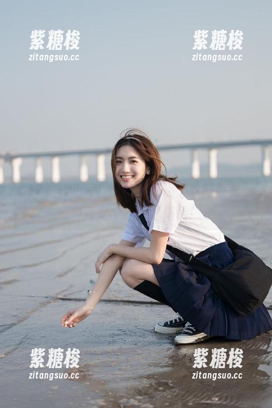 17 当www.17苹果版遇上吃瓜时光,简直是个绝妙的搭配!