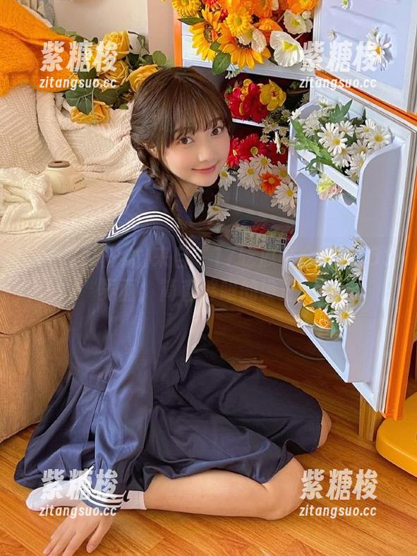 来自“17吃瓜群众”的iOS界面，简直够呕的设计…