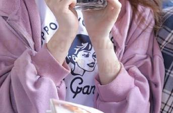 “51cg10.fun”地址可以不去吗？这波瓜我真心想参与！