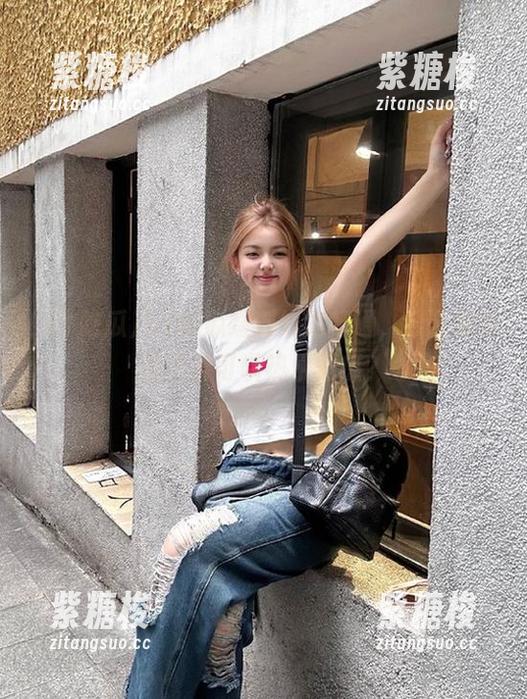 51吃瓜爆料线路畅通，今儿都有啥内幕可以热水煮瓜？