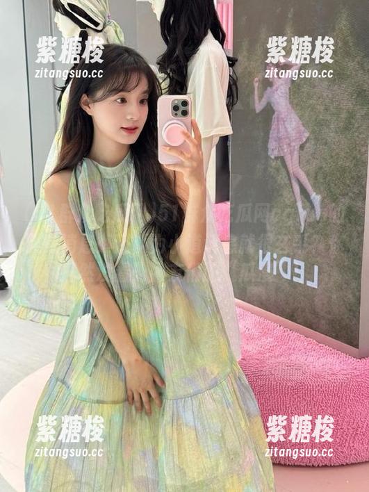 51群众吃瓜网cgfun的最新消息：还以为小道消息就很玄乎？你居然没看到网友们的“瓜漫”！