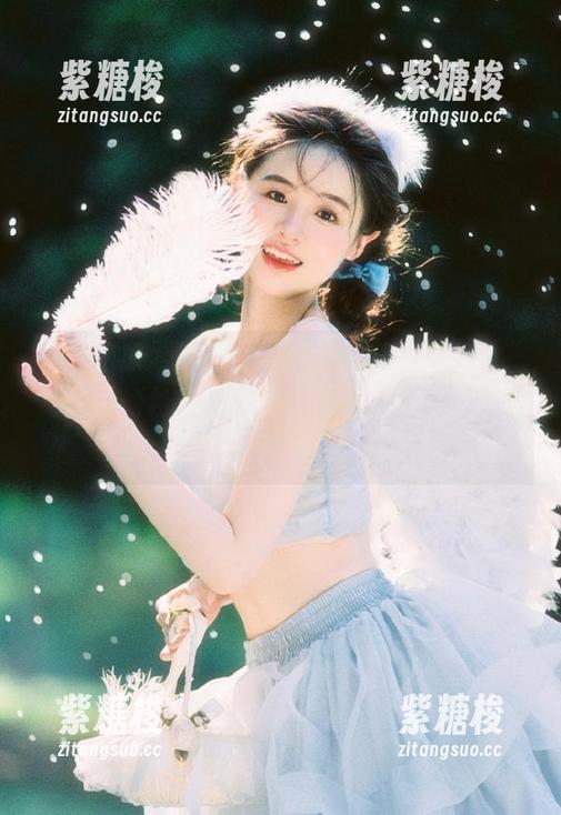 最新拍摄！91吃瓜网红惨遭“吃瓜”的粗暴对待，果然八卦夹杂着些许无奈。