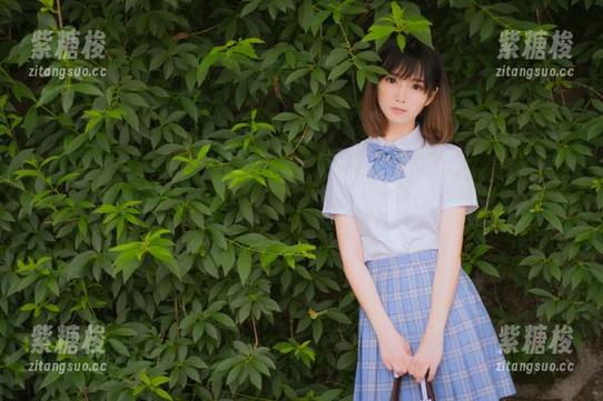 有人说“998su”里的资源都是精华，满满幸福感溢出，我真的有点期待了。