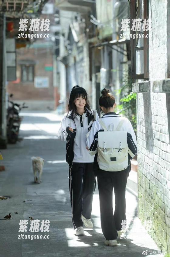 点击“zztt45”视频，瓜的味道竟如此奇妙