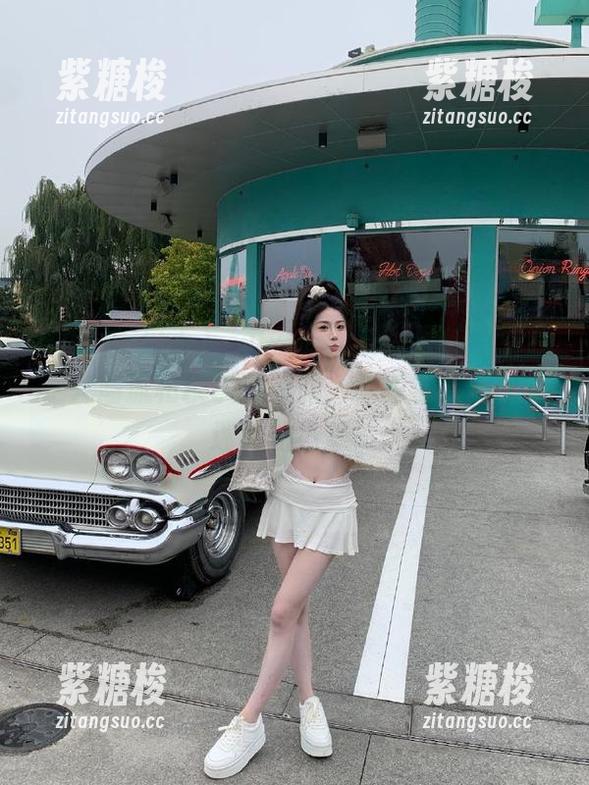 “九一吃瓜王”导航指引我走入潮流和糗事的深渊，眼花缭乱像个小迷路的小羊。