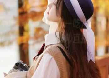 用五一吃瓜群众网app，你的假期变成了地摊儿直播秀，哈哈哈！