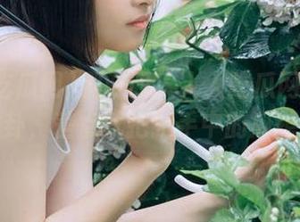 别眨眼！人人吃瓜网发布最新八卦，差点就把我手中的瓜掉了！