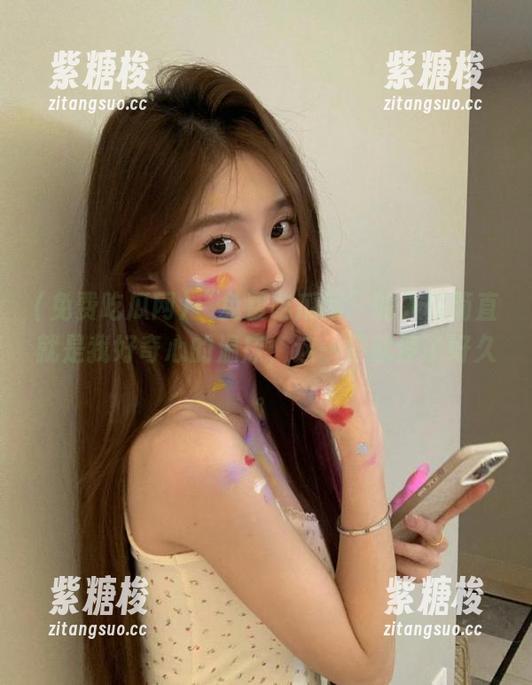 免费吃瓜网 “免费吃瓜网”的入口简直就是我好奇心的温床,这一停就停了好久。