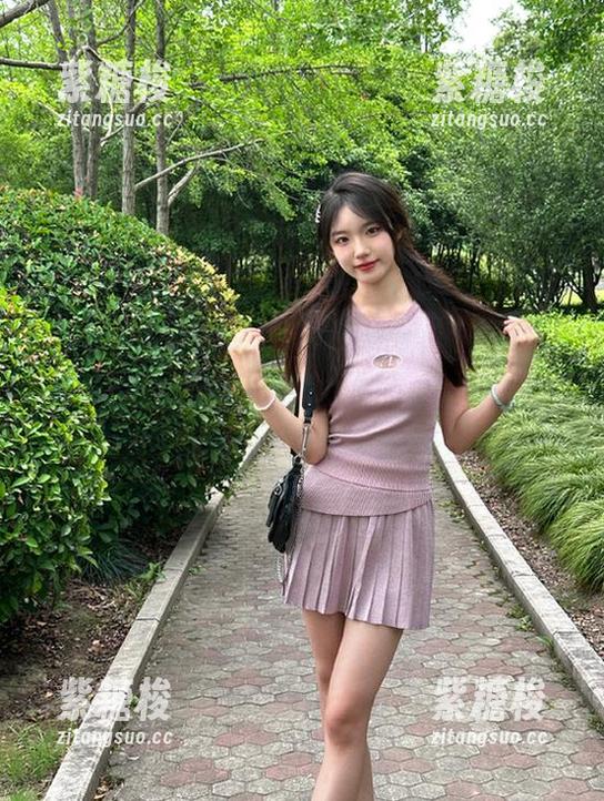 免费吃瓜网 一条一条“免费吃瓜网”发布的线索,仿佛一场无止境的解密游戏,脑袋都快打结了!