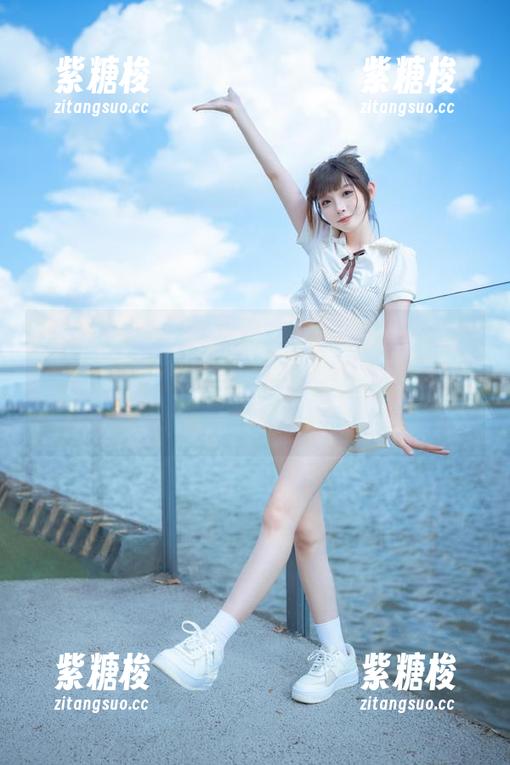 登录时，发现“吃瓜不打烊”原来可以这么好玩，除了吃，还有“憋架”的满足感