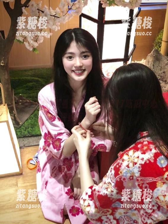 观看互动！在“517吃瓜中心”评论区热烈讨论