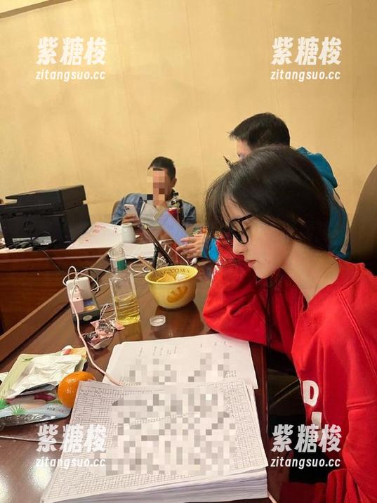 黑料91 别说了,观看黑料91就要捧一把桃子瓜子,太欢乐了!