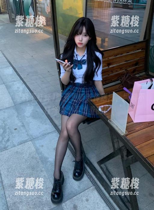 撕开更新新传送门，黑料不打烊来个不怕羞的！