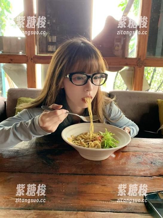 观看黑料不打烊，总觉得万一2025的地址能有人送我回家就好了。