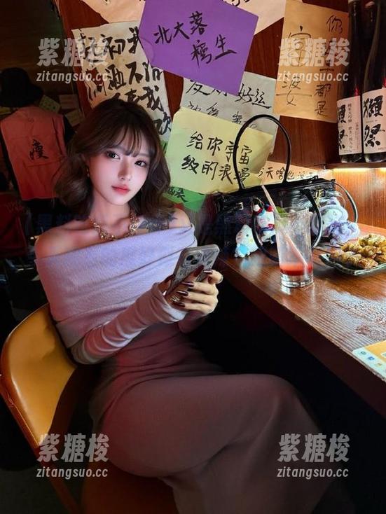 又是黑料吃瓜不打烊，今天观看的瓜好似有点辣？眼睛不够用了！