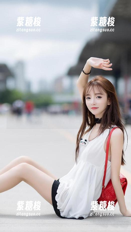 黑料导航app：带你走进八卦的奇妙世界，嗨到飞起！