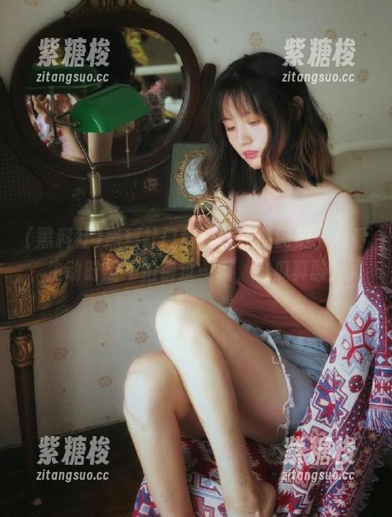 黑料社门前排队的瓜民们，观看生动时刻不怕错过…哦，这瓜真酸！