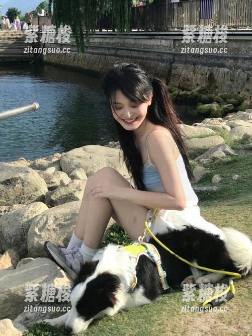 黑料社 苹果手机不想吃熟透的瓜?快来下载黑料社苹果版!不然明天有你哭惨的瓜啊!