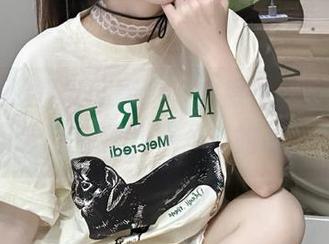 黑料网网站，态度放松地站在入口，欢迎各位找寻八卦的勇士们！